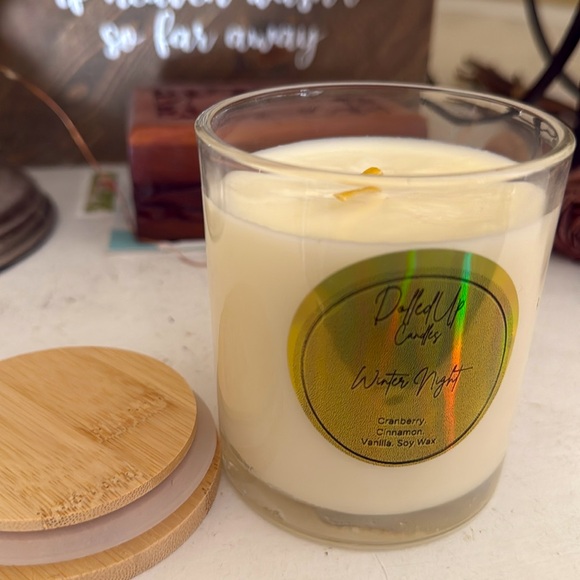 9oz Winter Night Candle | Cranberry Cinnamon Vanilla | Soy Wax Candle - Picture 4 of 4